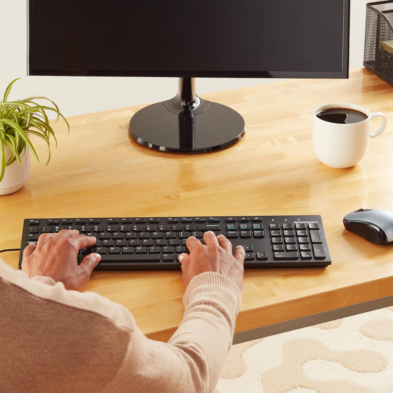 Amazon Basics Wired Keyboard